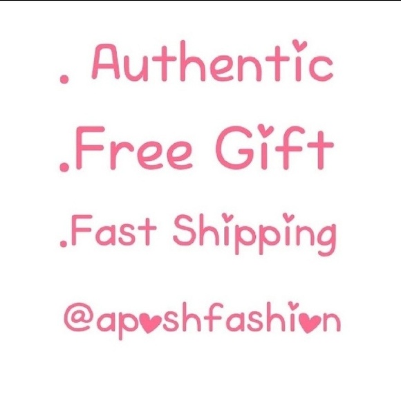 🌺 VICTORIA'S SECRET LIP POUCH KEYCHAIN.nwt - Picture 3 of 3